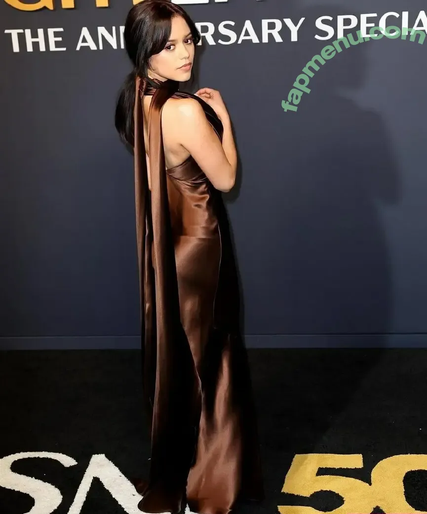 Jenna Ortega nude photo #2707 (Page / jennaortega)