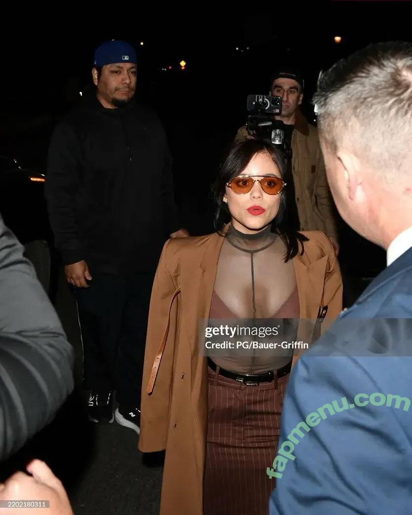 Jenna Ortega nude photo #2820 (Page / jennaortega)