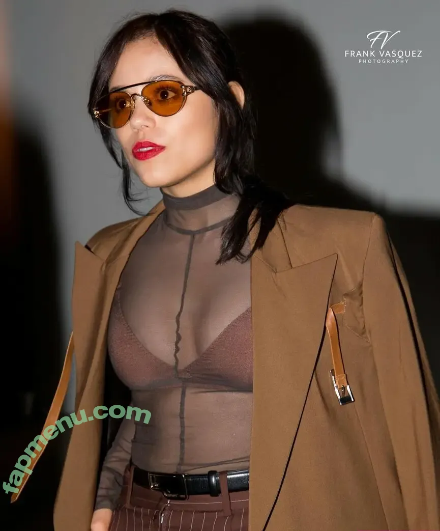 Jenna Ortega nude photo #2840 (Page / jennaortega)