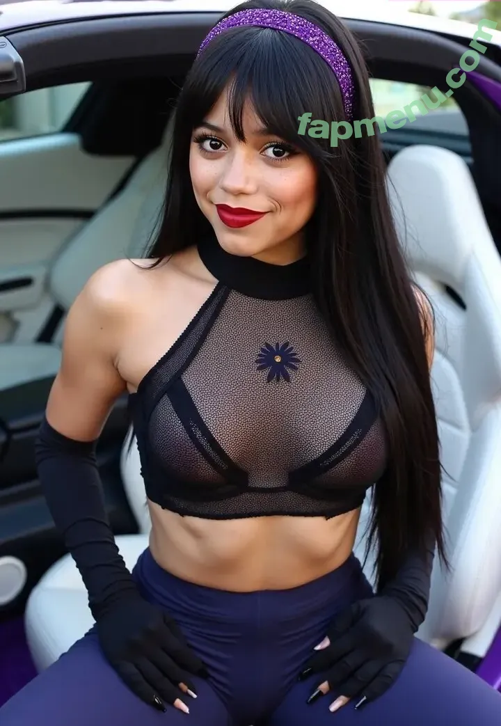 Jenna Ortega nude photo #2861 (Page / jennaortega)