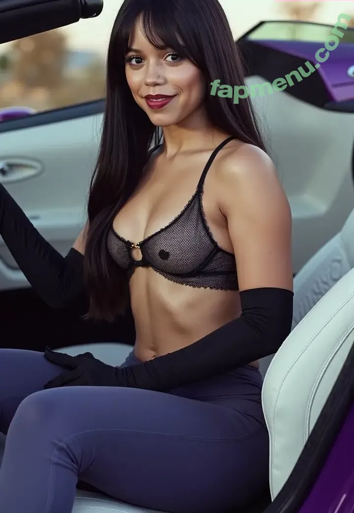 Jenna Ortega nude photo #2867 (Page / jennaortega)