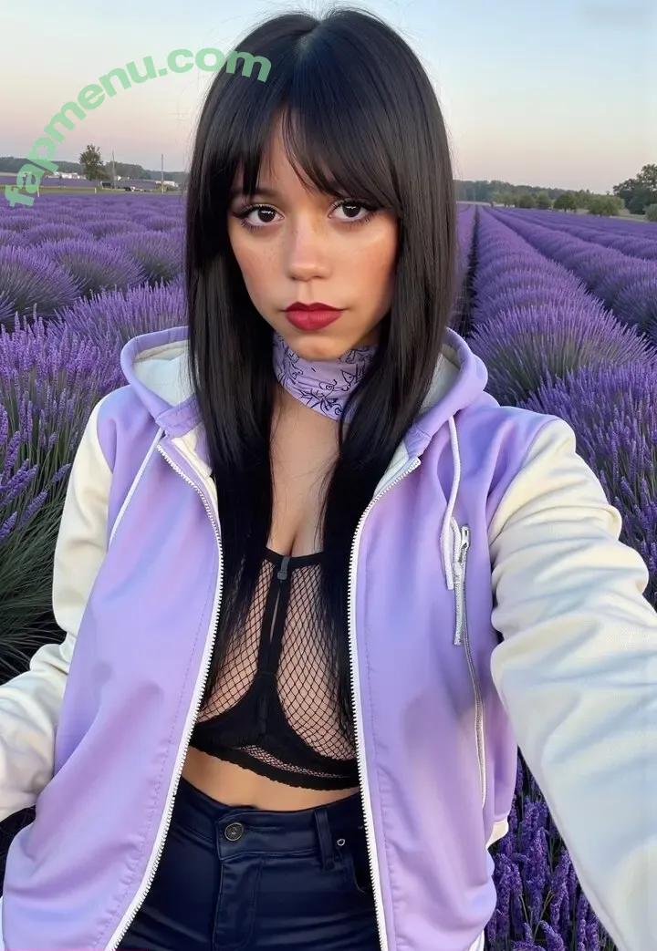 Jenna Ortega nude photo #2874 (Page / jennaortega)