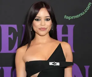 Jenna Ortega / Page / jennaortega nude photo #3002