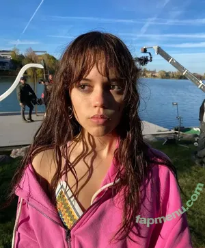 Jenna Ortega / Page / jennaortega / ortega00 nude photo #0084