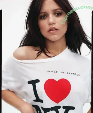 Jenna Ortega / Page / jennaortega / ortega00 nude photo #0102