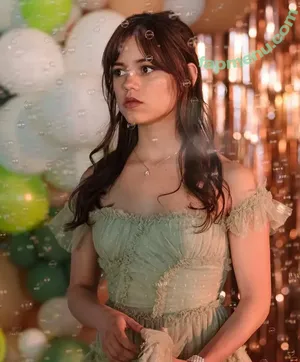 Jenna Ortega / jennaortega nude photo #0251