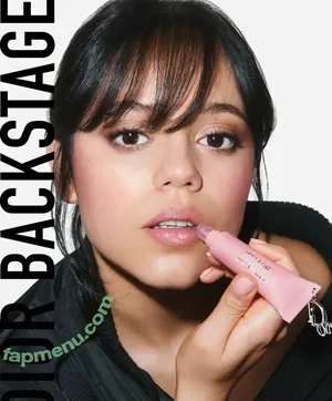 Jenna Ortega / jennaortega nude photo #0364
