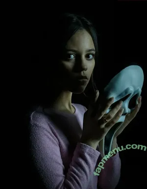 Jenna Ortega / Page / jennaortega / ortega00 nude photo #0502