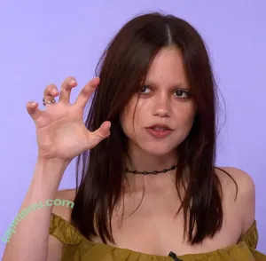 Jenna Ortega / Page / jennaortega / ortega00 nude photo #0946