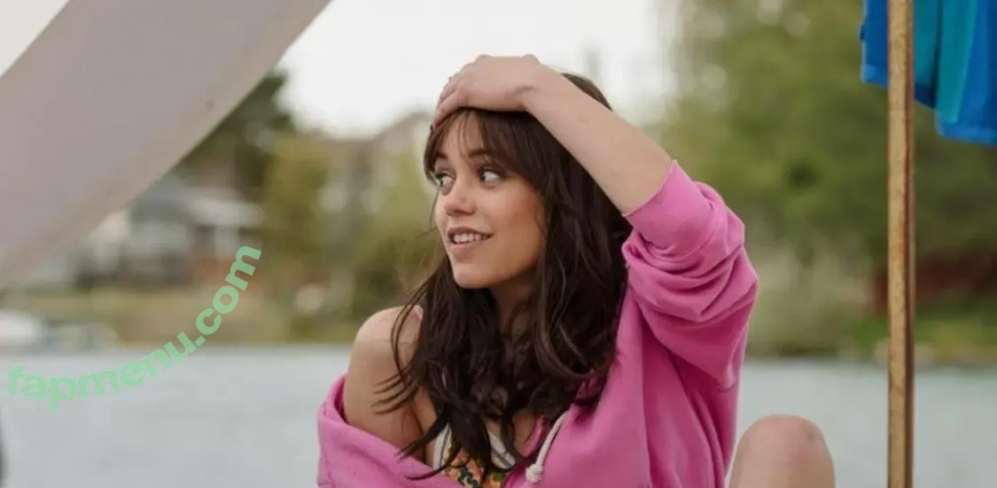 Jenna Ortega nude photo #0050 (Page / jennaortega / ortega00)