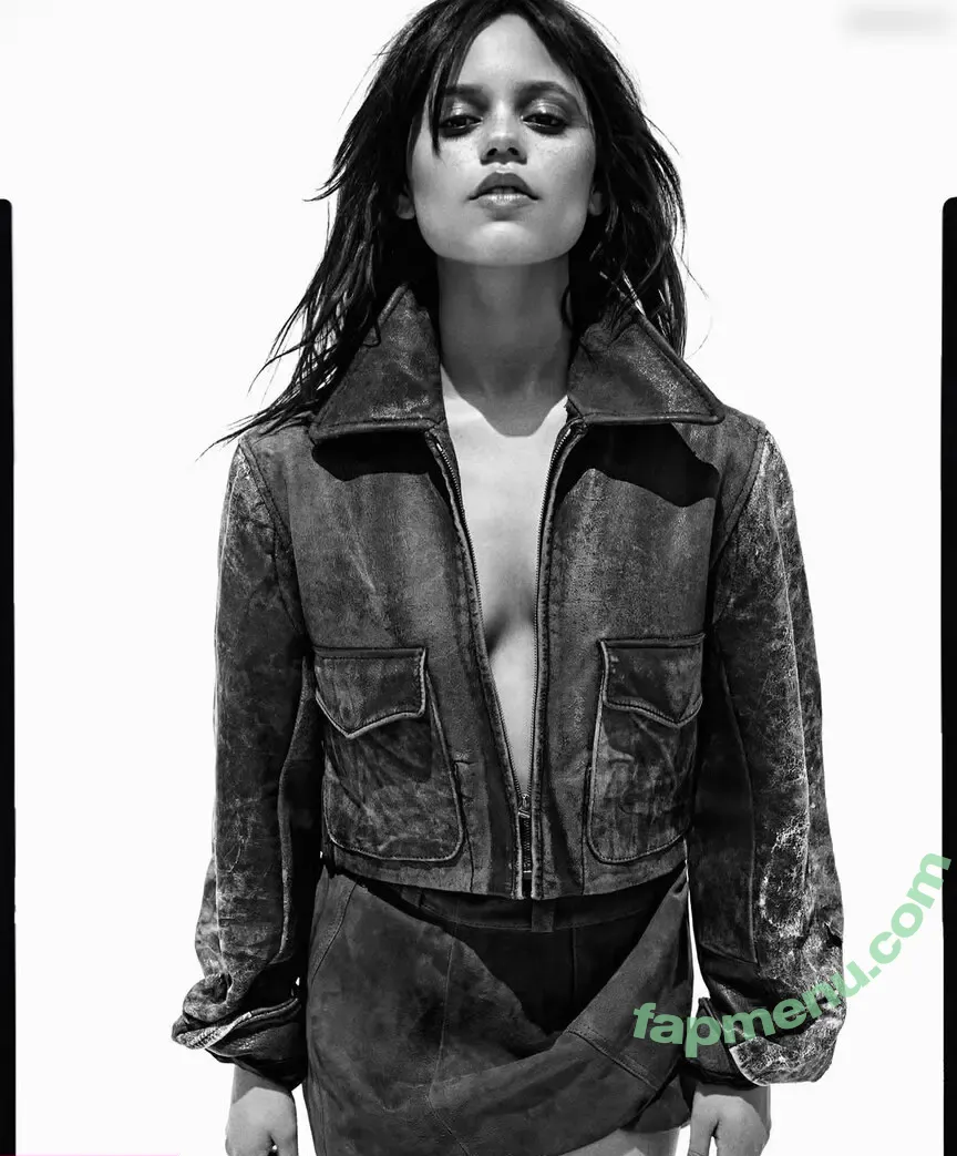 Jenna Ortega nude photo #0106 (Page / jennaortega / ortega00)