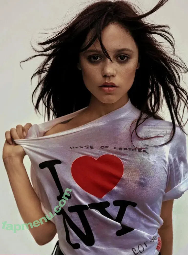 Jenna Ortega nude photo #0118 (Page / jennaortega / ortega00)