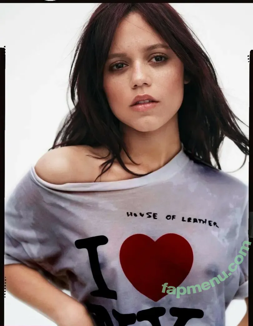 Jenna Ortega nude photo #0122 (Page / jennaortega / ortega00)