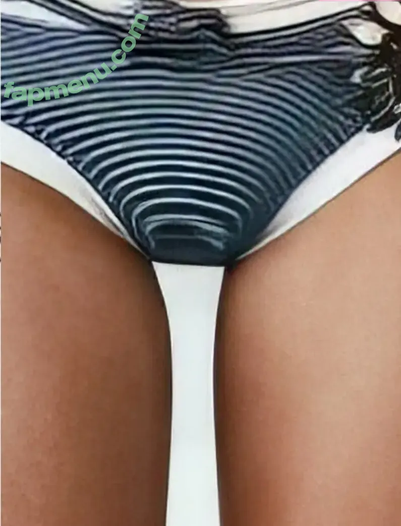 Jenna Ortega nude photo #0147 (Page / jennaortega / ortega00)