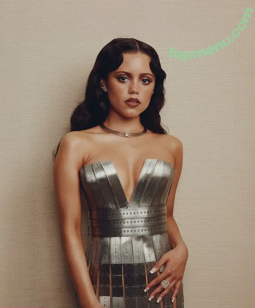 Jenna Ortega nude photo #0169 (Page / jennaortega / ortega00)