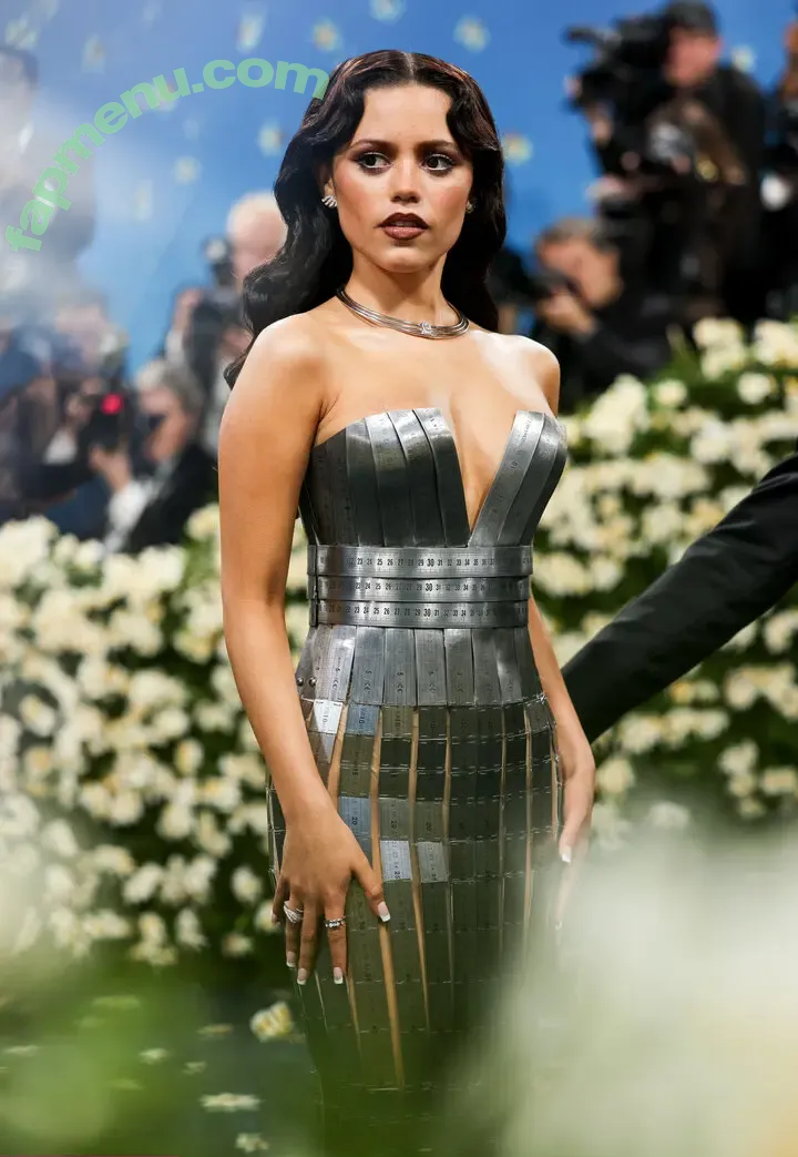 Jenna Ortega nude photo #0193 (jennaortega)