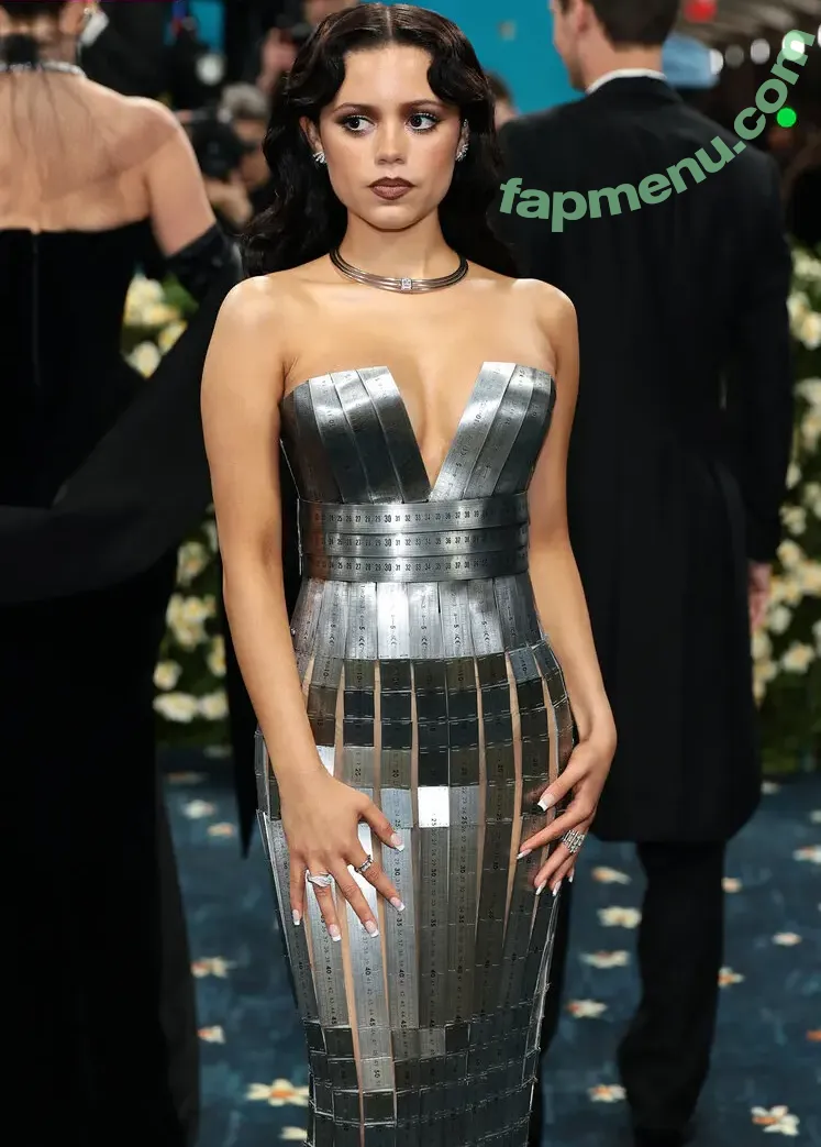 Jenna Ortega nude photo #0196 (jennaortega)