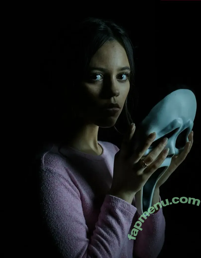 Jenna Ortega nude photo #0502 (Page / jennaortega / ortega00)