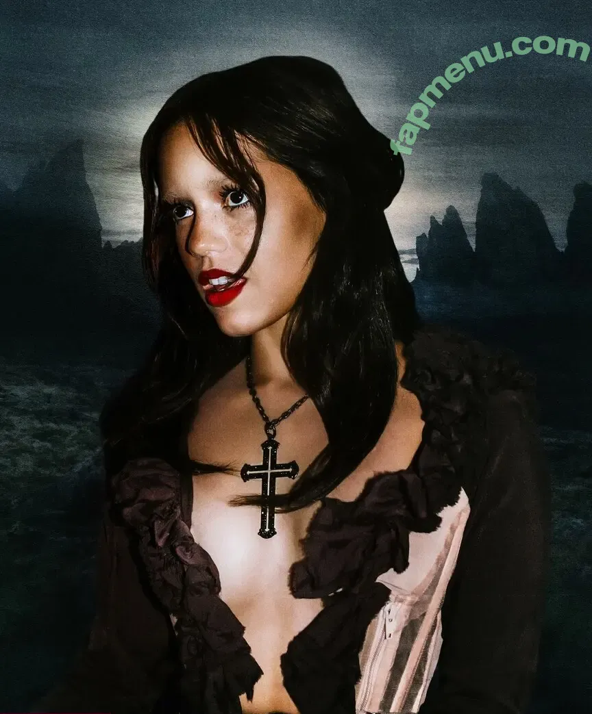 Jenna Ortega nude photo #0911 (Page / jennaortega / ortega00)