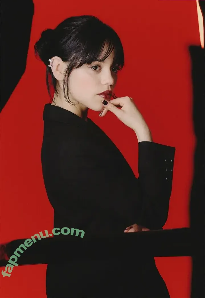 Jenna Ortega nude photo #0926 (Page / jennaortega / ortega00)