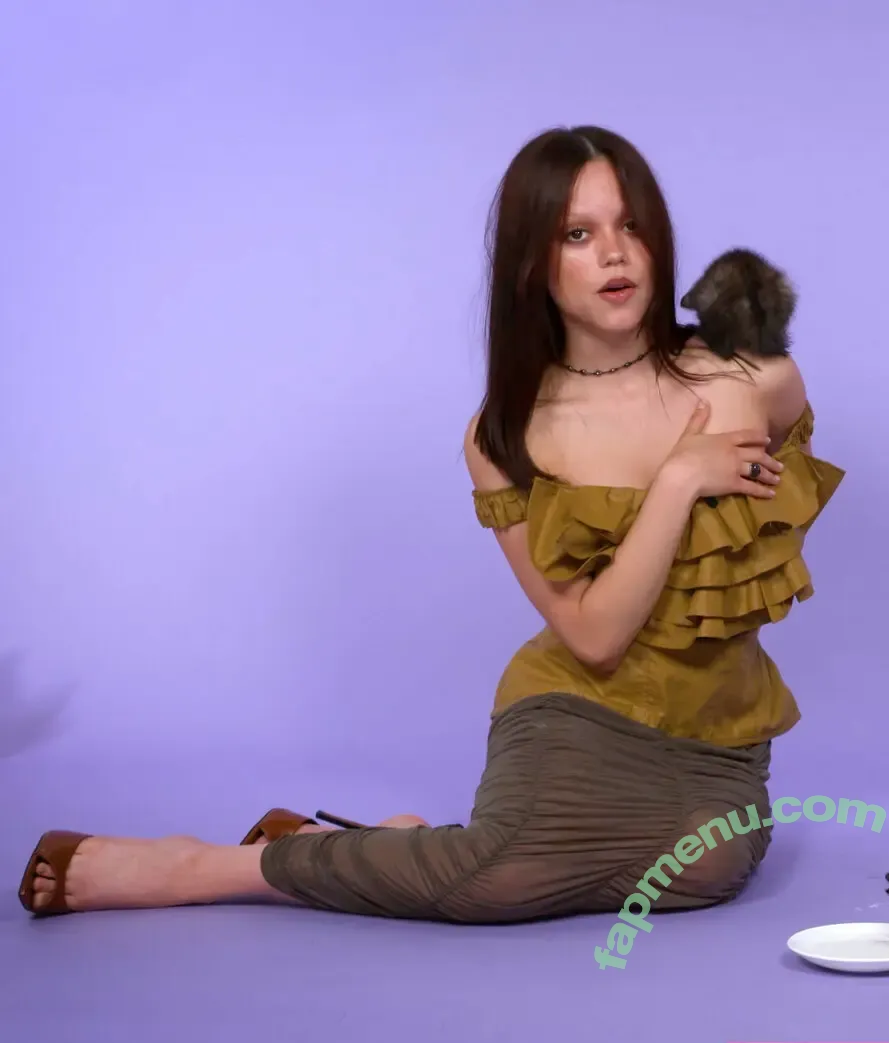Jenna Ortega nude photo #0945 (Page / jennaortega / ortega00)