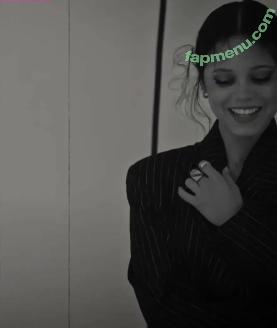 Jenna Ortega nude photo #0982 (Page / jennaortega / ortega00)