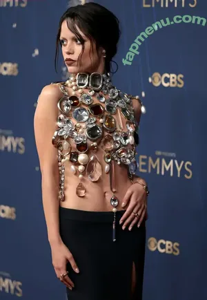 Jenna Ortega / Page / jennaortega / ortega00 nude photo #1042