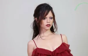 Jenna Ortega / Page / jennaortega / ortega00 nude photo #1223