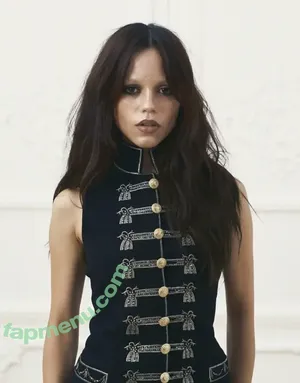 Jenna Ortega / Page / jennaortega / ortega00 nude photo #1233