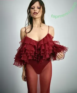 Jenna Ortega / Page / jennaortega / ortega00 nude photo #1271