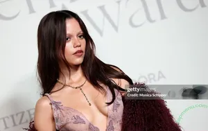 Jenna Ortega / Page / jennaortega / ortega00 nude photo #1440