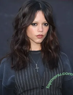 Jenna Ortega / Page / jennaortega / ortega00 nude photo #1500