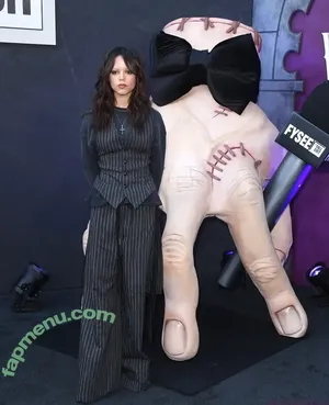 Jenna Ortega / Page / jennaortega / ortega00 nude photo #1504