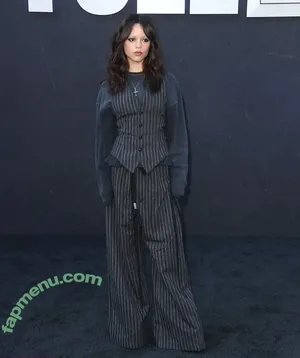 Jenna Ortega / Page / jennaortega / ortega00 nude photo #1507