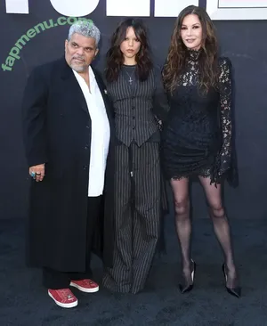 Jenna Ortega / Page / jennaortega / ortega00 nude photo #1530