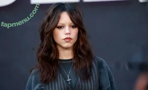 Jenna Ortega / Page / jennaortega / ortega00 nude photo #1555