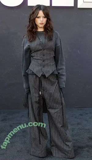 Jenna Ortega / Page / jennaortega / ortega00 nude photo #1587