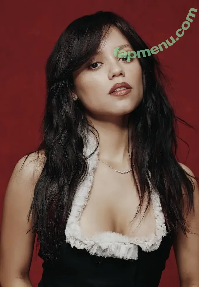 Jenna Ortega nude photo #1102 (Page / jennaortega / ortega00)