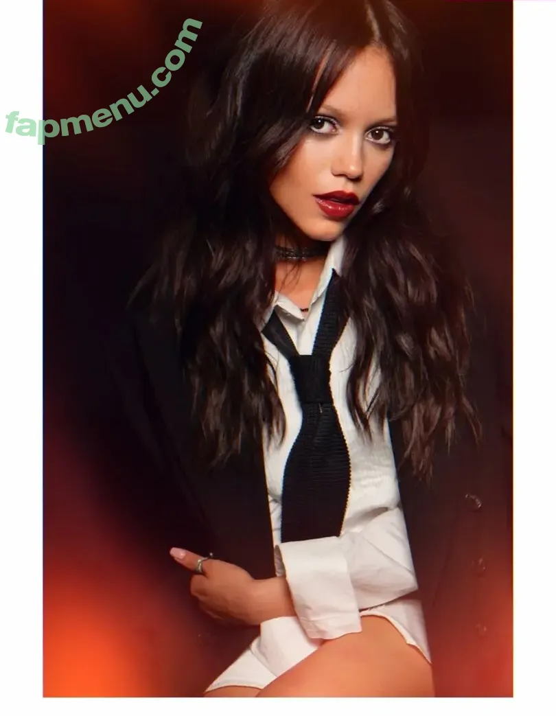 Jenna Ortega nude photo #1144 (Page / jennaortega / ortega00)