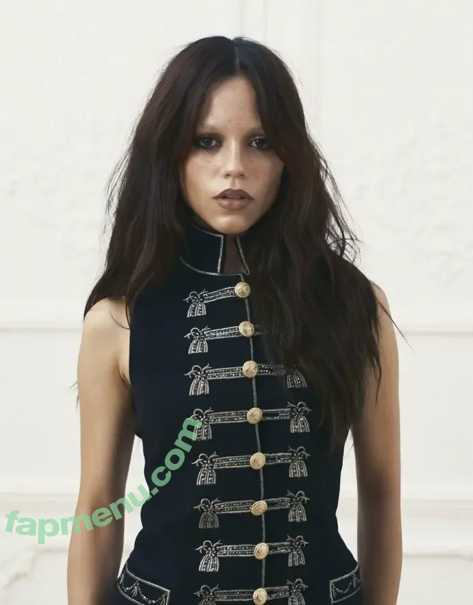 Jenna Ortega nude photo #1233 (Page / jennaortega / ortega00)