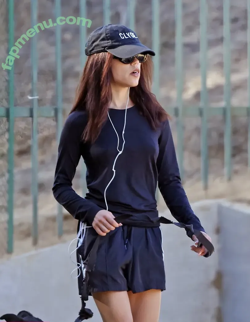 Jenna Ortega nude photo #1283 (Page / jennaortega / ortega00)