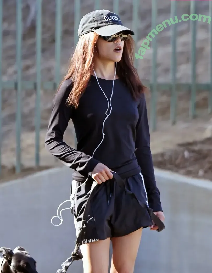 Jenna Ortega nude photo #1291 (Page / jennaortega / ortega00)