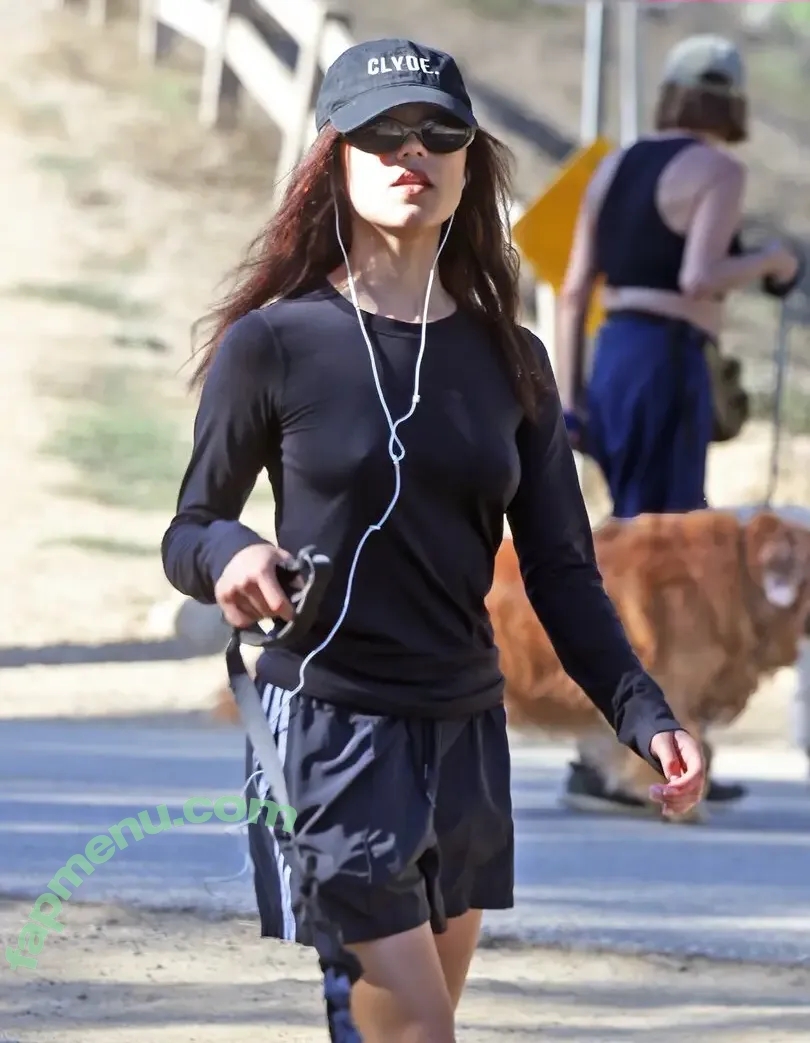 Jenna Ortega nude photo #1294 (Page / jennaortega / ortega00)