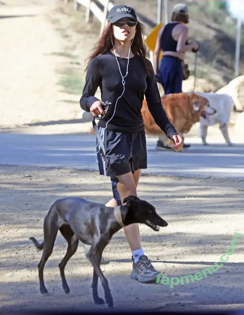 Jenna Ortega nude photo #1295 (Page / jennaortega / ortega00)