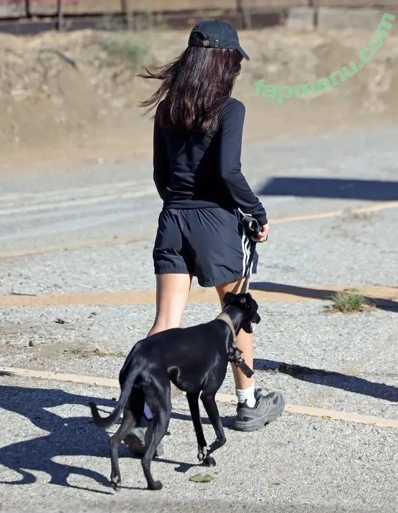 Jenna Ortega nude photo #1296 (Page / jennaortega / ortega00)