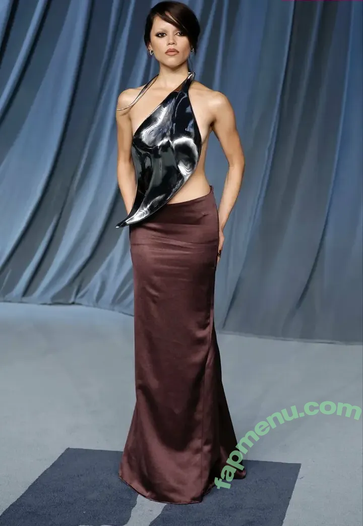 Jenna Ortega nude photo #1314 (Page / jennaortega / ortega00)