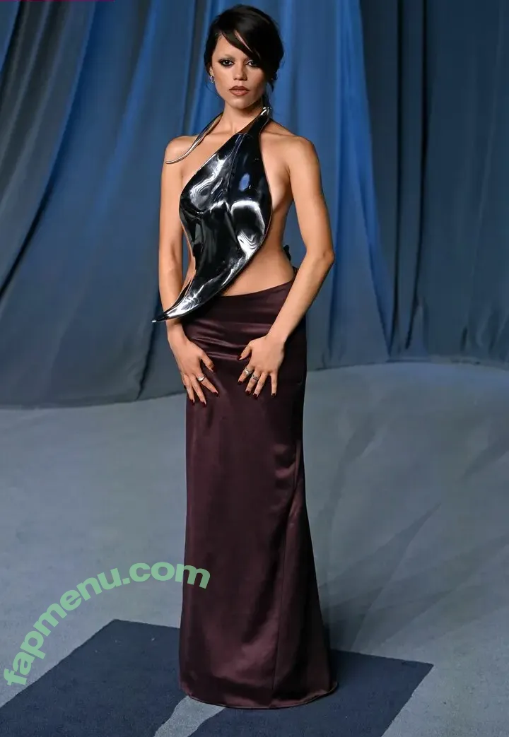 Jenna Ortega nude photo #1336 (Page / jennaortega / ortega00)