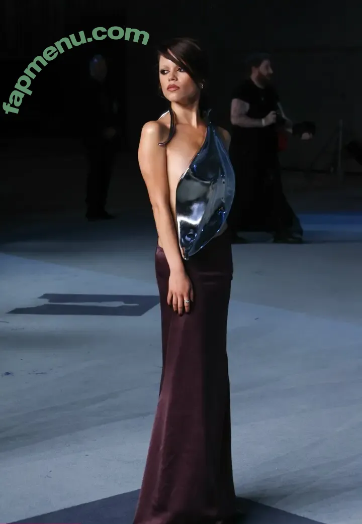 Jenna Ortega nude photo #1351 (Page / jennaortega / ortega00)