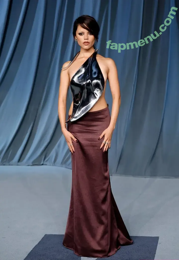 Jenna Ortega nude photo #1390 (Page / jennaortega / ortega00)