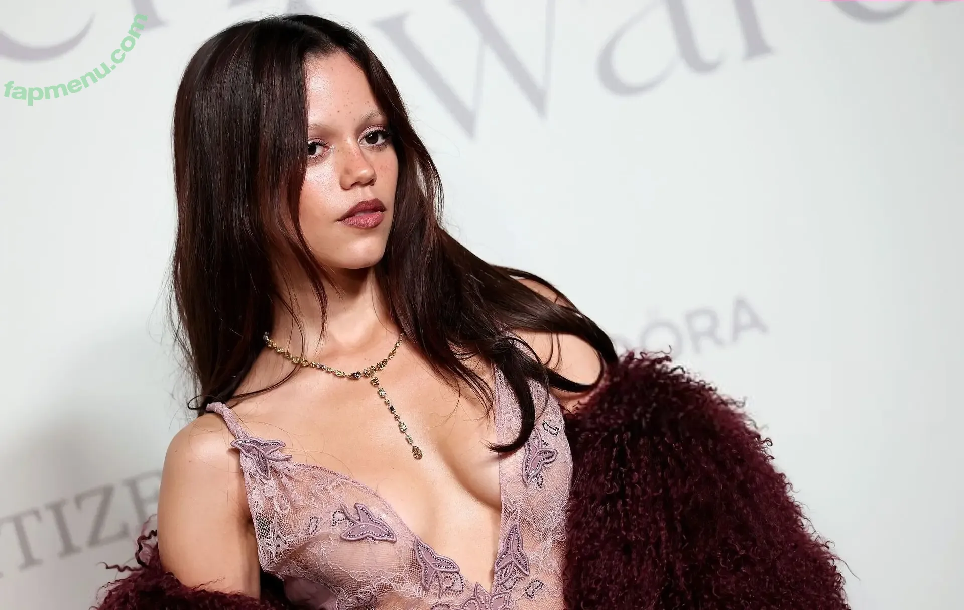 Jenna Ortega nude photo #1430 (Page / jennaortega / ortega00)